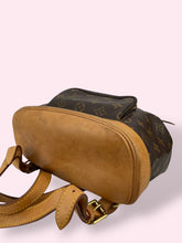 Carica l&#39;immagine nel visualizzatore di Gallery, LOUIS VUITTON ZAINO
