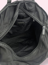 Carica l&#39;immagine nel visualizzatore di Gallery, PRADA SHOPPER IN NYLON
