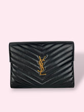 Carica l'immagine nel visualizzatore di Gallery, YSL CLUTCH
