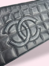 Carica l&#39;immagine nel visualizzatore di Gallery, CHANEL BAGUETTE/FLAP BAG
