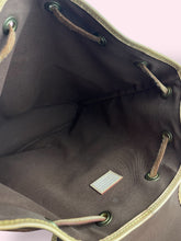 Carica l&#39;immagine nel visualizzatore di Gallery, LOUIS VUITTON ZAINO
