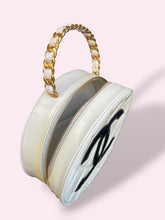Carica l'immagine nel visualizzatore di Gallery, CHANEL ROUND VANITY
