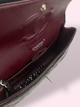 Carica l&#39;immagine nel visualizzatore di Gallery, CHANEL CLASSIC FLAP NERA
