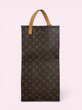 Carica l'immagine nel visualizzatore di Gallery, LOUIS VUITTON SHOE POUCH
