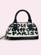 Carica l'immagine nel visualizzatore di Gallery, LOUIS VUITTON MINI ALMA GRAFFITI
