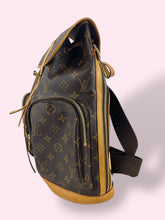 Carica l&#39;immagine nel visualizzatore di Gallery, LOUIS VUITTON ZAINO
