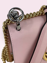 Carica l'immagine nel visualizzatore di Gallery, FENDI KAN
