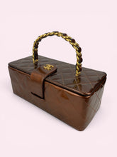 Carica l'immagine nel visualizzatore di Gallery, CAHNEL VANITY CASE
