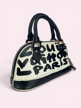 Carica l'immagine nel visualizzatore di Gallery, LOUIS VUITTON MINI ALMA GRAFFITI
