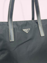 Carica l'immagine nel visualizzatore di Gallery, PRADA SHOPPER

