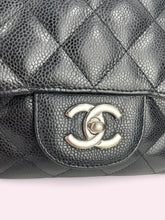 Carica l'immagine nel visualizzatore di Gallery, CHANEL JUMBO
