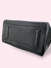 Carica l&#39;immagine nel visualizzatore di Gallery, GIVENCHY ANTIGONA
