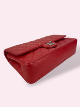 Carica l'immagine nel visualizzatore di Gallery, CHANEL CLASSIC ROSSA
