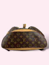 Carica l&#39;immagine nel visualizzatore di Gallery, LOUIS VUITTON ZAINO
