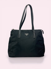 Carica l'immagine nel visualizzatore di Gallery, PRADA SHOPPER
