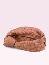 Carica l'immagine nel visualizzatore di Gallery, BOTTEGA VENETA JODIE
