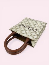 Carica l'immagine nel visualizzatore di Gallery, CELINE MINI TOTE VERTICAL
