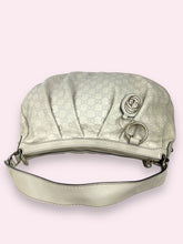 Carica l&#39;immagine nel visualizzatore di Gallery, GUCCI HOBO BAG
