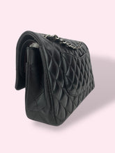 Carica l&#39;immagine nel visualizzatore di Gallery, CHANEL CLASSIC FLAP NERA
