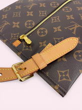 Carica l'immagine nel visualizzatore di Gallery, LOUIS VUITTON SHOE POUCH
