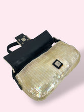 Carica l&#39;immagine nel visualizzatore di Gallery, FENDI BAGUETTE
