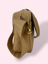 Carica l&#39;immagine nel visualizzatore di Gallery, CHANEL CAMERA BAG VINTAGE

