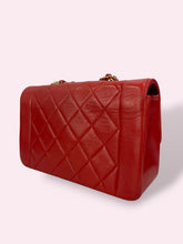 Carica l'immagine nel visualizzatore di Gallery, CHANEL DIANA VINTAGE 25
