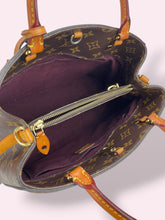 Carica l'immagine nel visualizzatore di Gallery, LOUIS VUITTON MONTAIGNE
