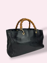 Carica l'immagine nel visualizzatore di Gallery, GUCCI TOTE BAMBOO
