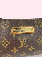 Carica l&#39;immagine nel visualizzatore di Gallery, LOUIS VUITTON EVA POCHETTE
