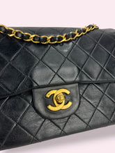 Carica l'immagine nel visualizzatore di Gallery, CHANEL CLASSIC FLAP 23 VINTAGE
