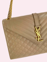 Carica l&#39;immagine nel visualizzatore di Gallery, YSL ENVELOPE GRANDE BEIGE
